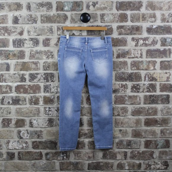 ⭐️Yth Denim 3 for$20⭐️Almost Famous Too Light Blue Denim Cute Patches Girls 12 - Picture 6 of 11